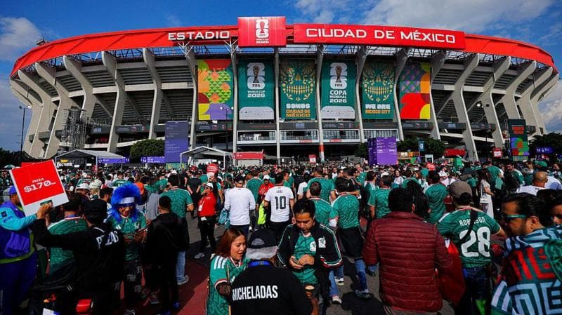 You Can't Catch Your Breath: How Will Azteca Altitude Impact England?