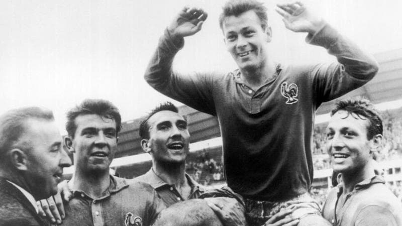 Borrowed Shoes, No Golden Boot - The Story of the World Cup's Greatest Scorer