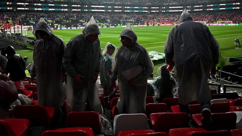 Five and a Half Hours of Chaos Surrounding England's World Cup Tie