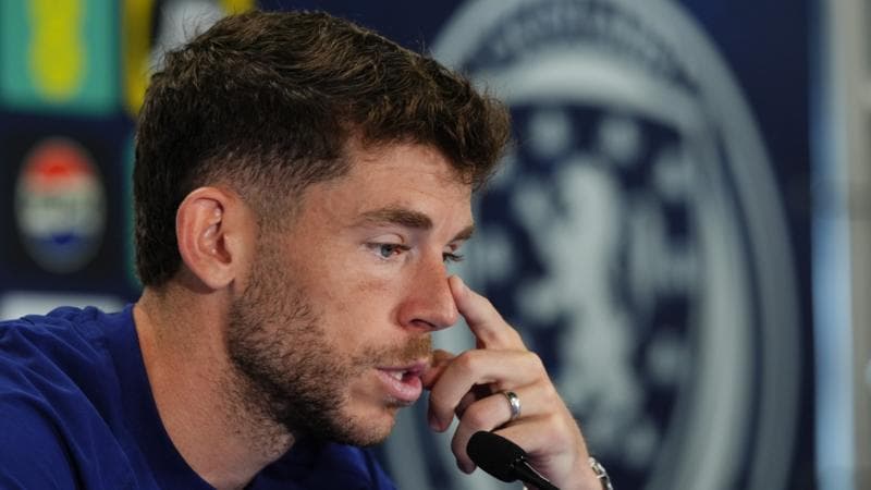 Christie Chases Dream on Same Stage as Idol Messi