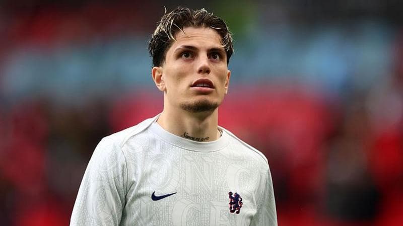 Garnacho Absent from Chelsea Pre-Season Training