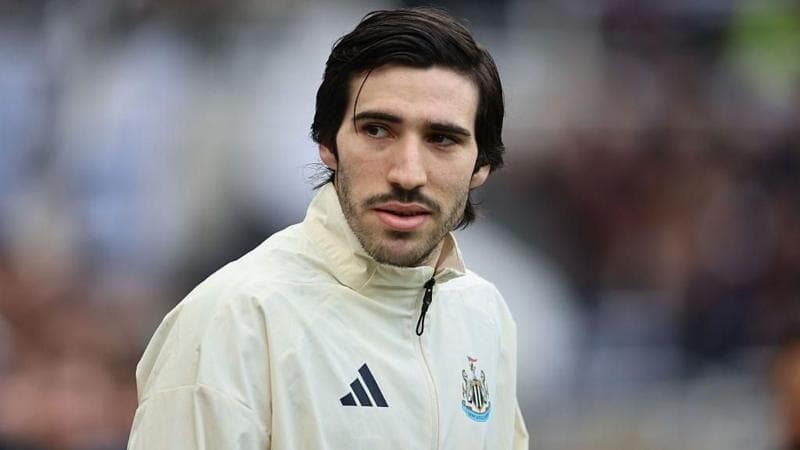 Spurs Secure Tonali in Record Deal